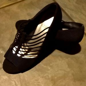 IMPO navy blue heels size 5.5m